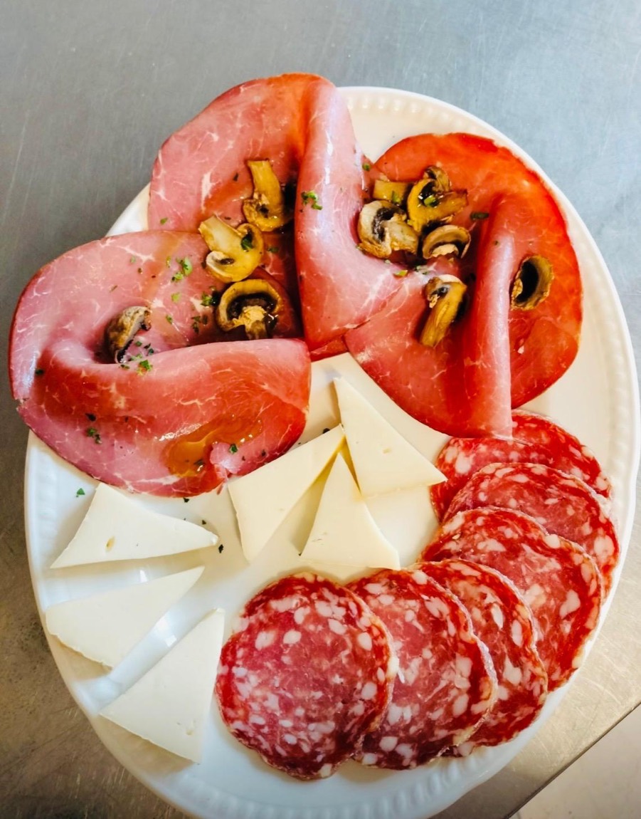 Tagliere di salumi e formaggi